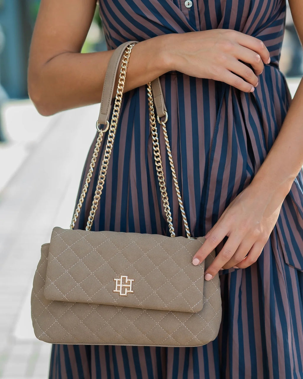 Leigh Quilted Crossbody | Latte